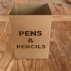 Pen/Pencil holder